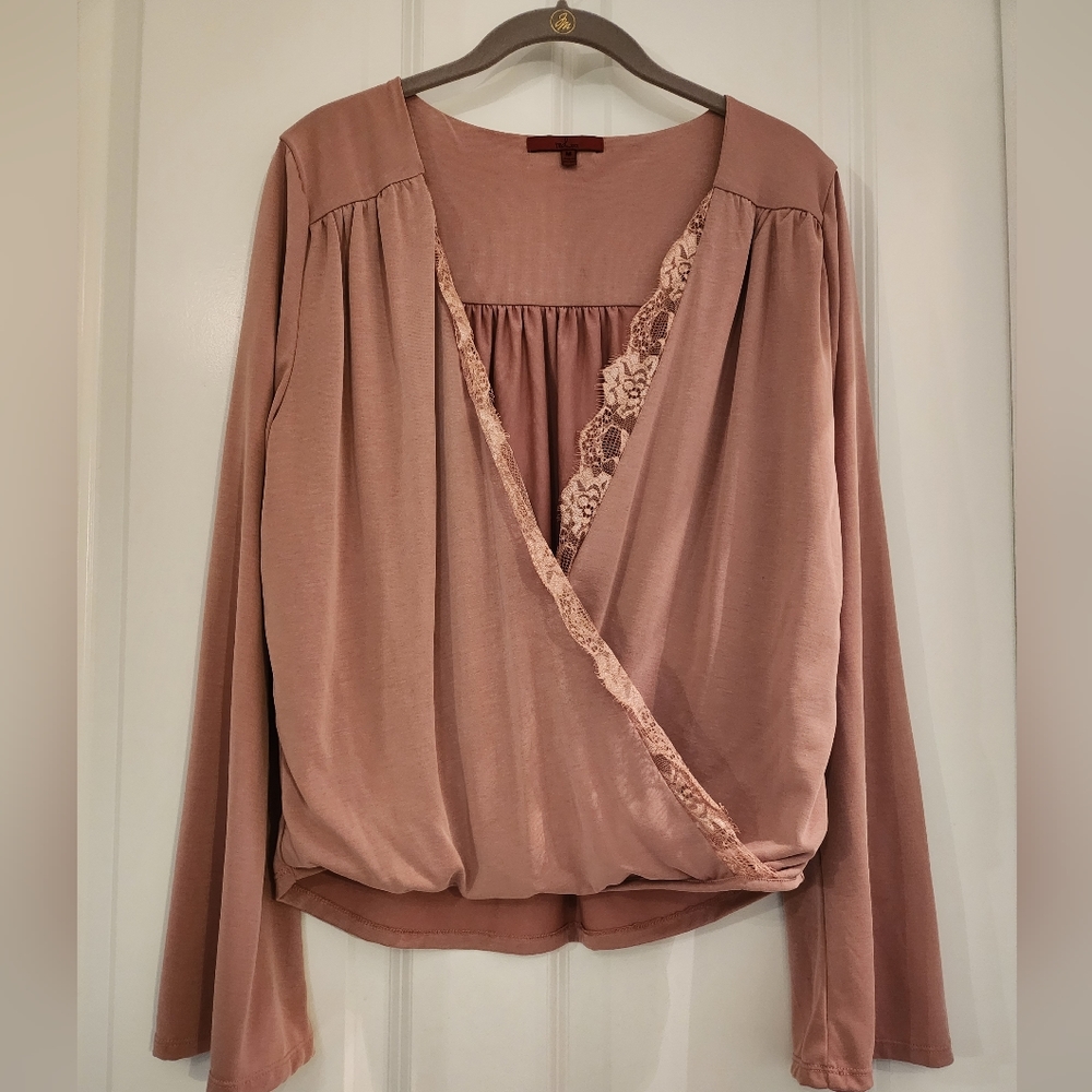 Red by BKE Buckle V neck faux wrap lace & soft modal knit bell sleeve top - NWOT